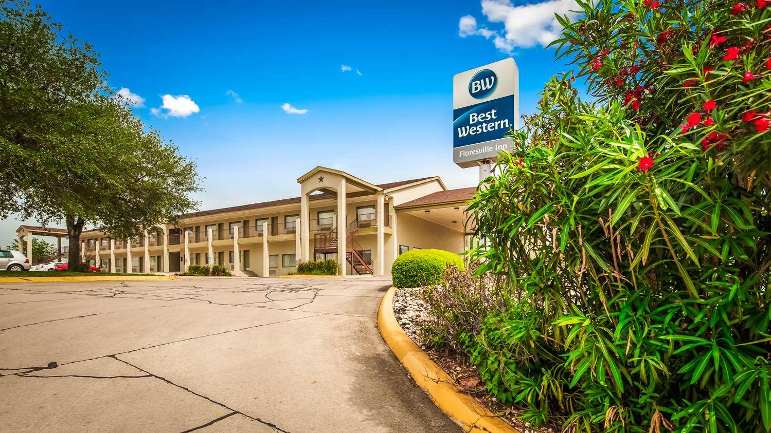 Surestay Hotel By Best Western Floresville Kültér fotó